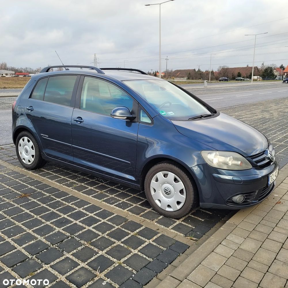 Volkswagen Golf Plus - 1