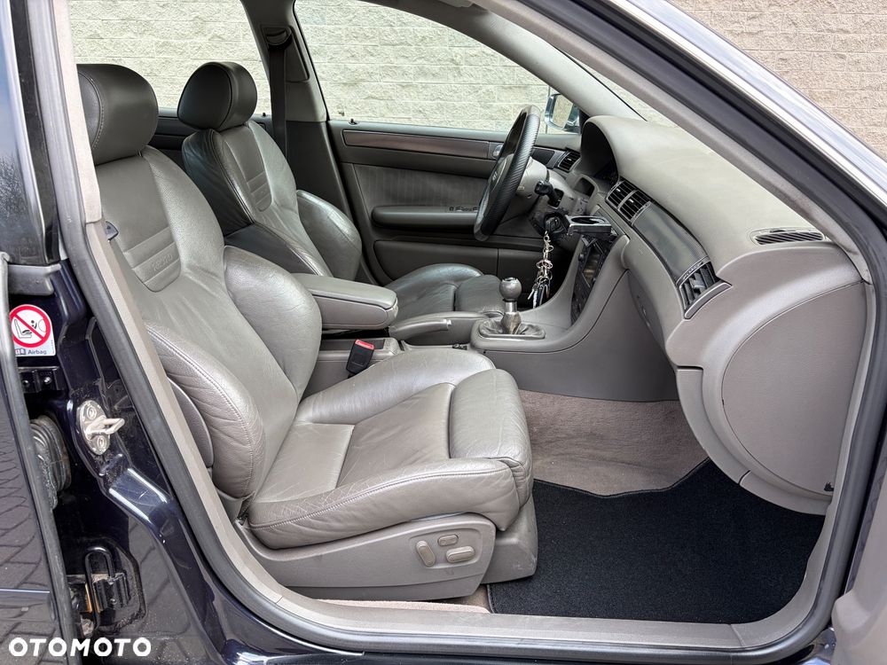 Audi A6 Limousine 2.4 - 7