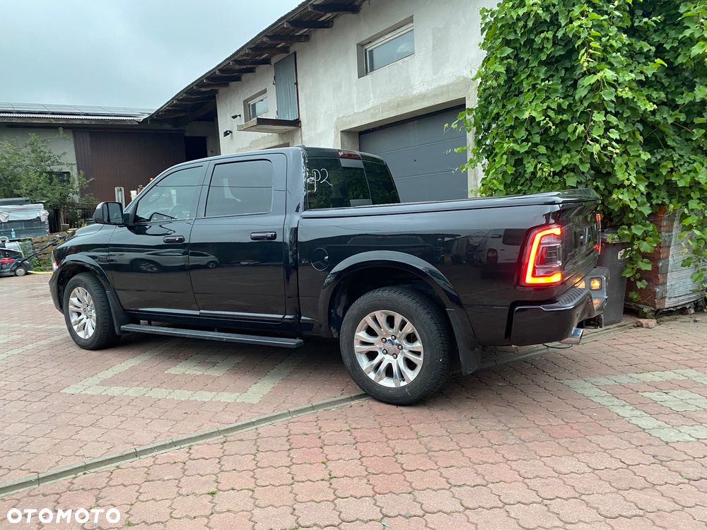 Dodge RAM 1500 5.7 4x4 - 7