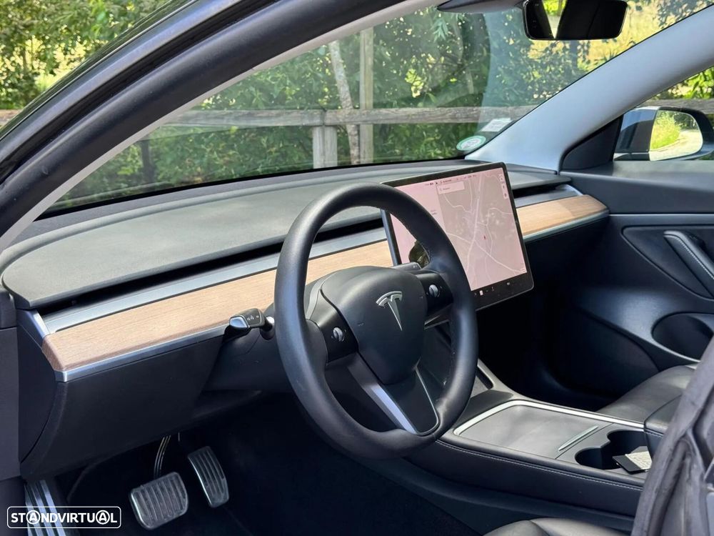 Tesla Model 3 Standard Range Plus RWD - 18