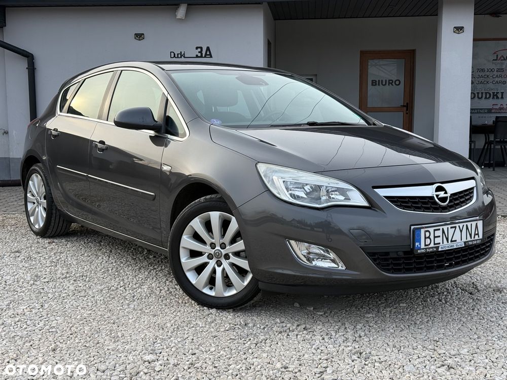 Opel Astra 1.4 T Cosmo