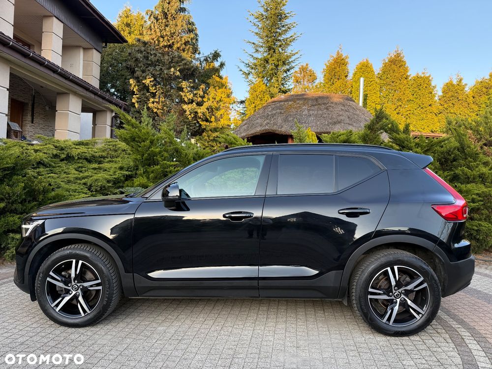 Volvo XC 40 B4 B DKG Plus Black Edition - 22
