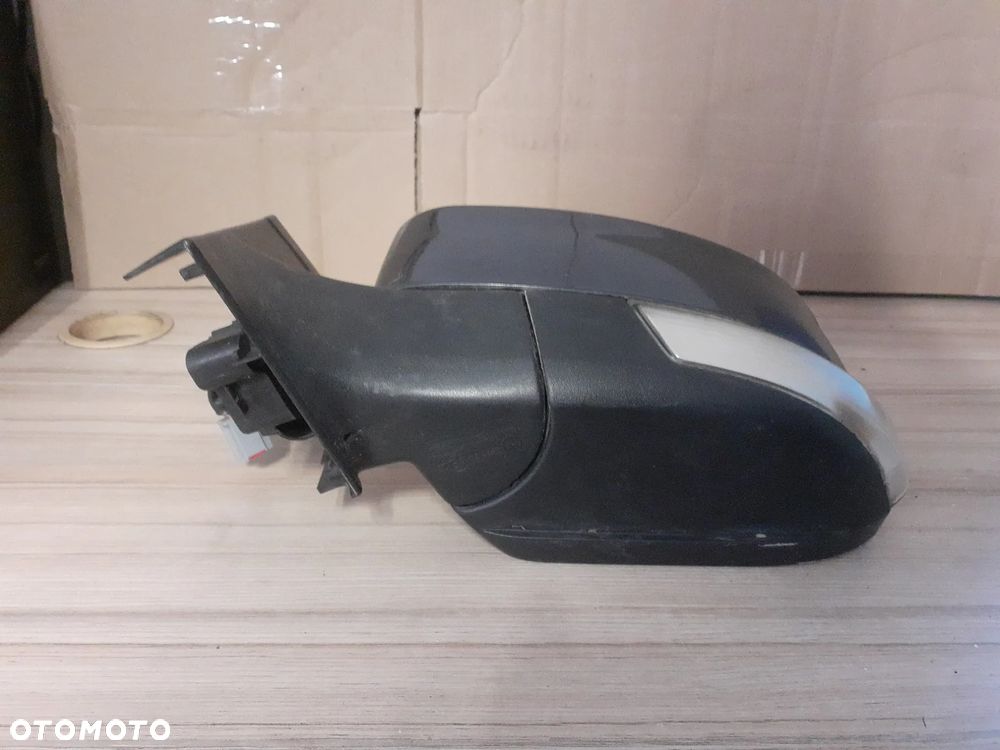 # LUSTERKO LEWE FORD FOCUS MK2 LIFT 6PIN X6 GRANATOWE - 4