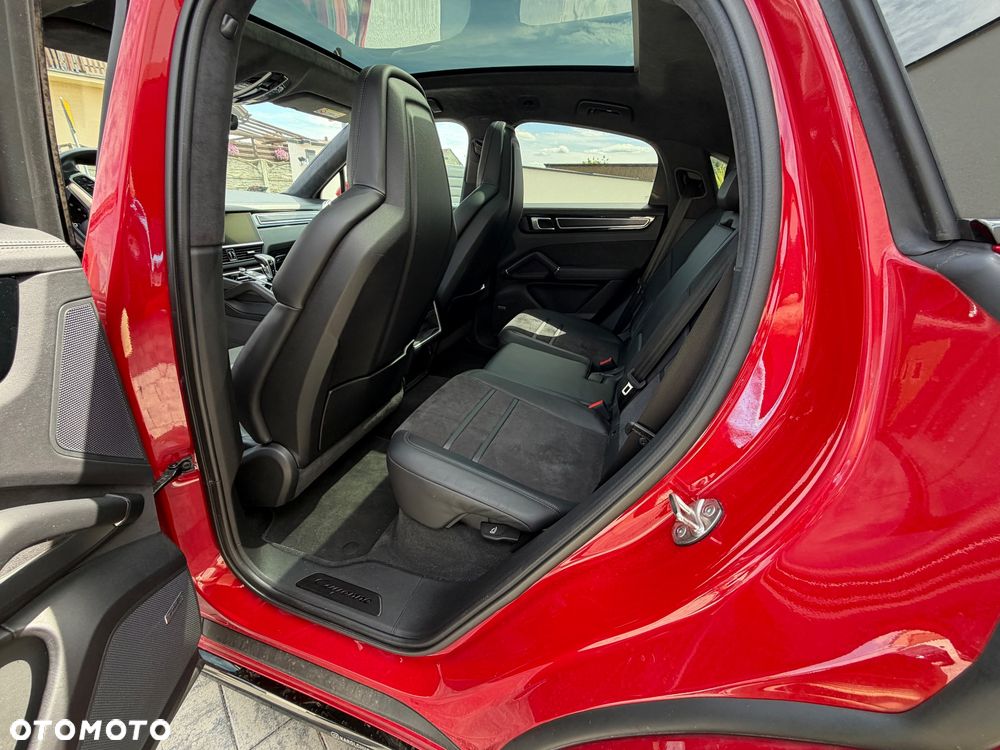 Porsche Cayenne - 5
