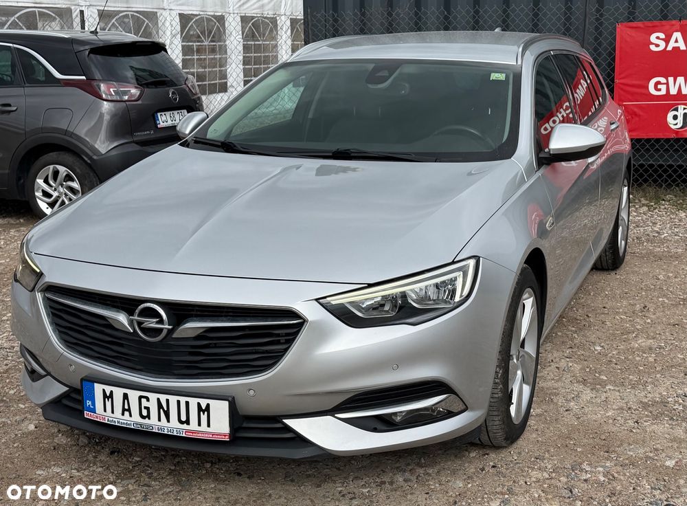 Opel Insignia - 1