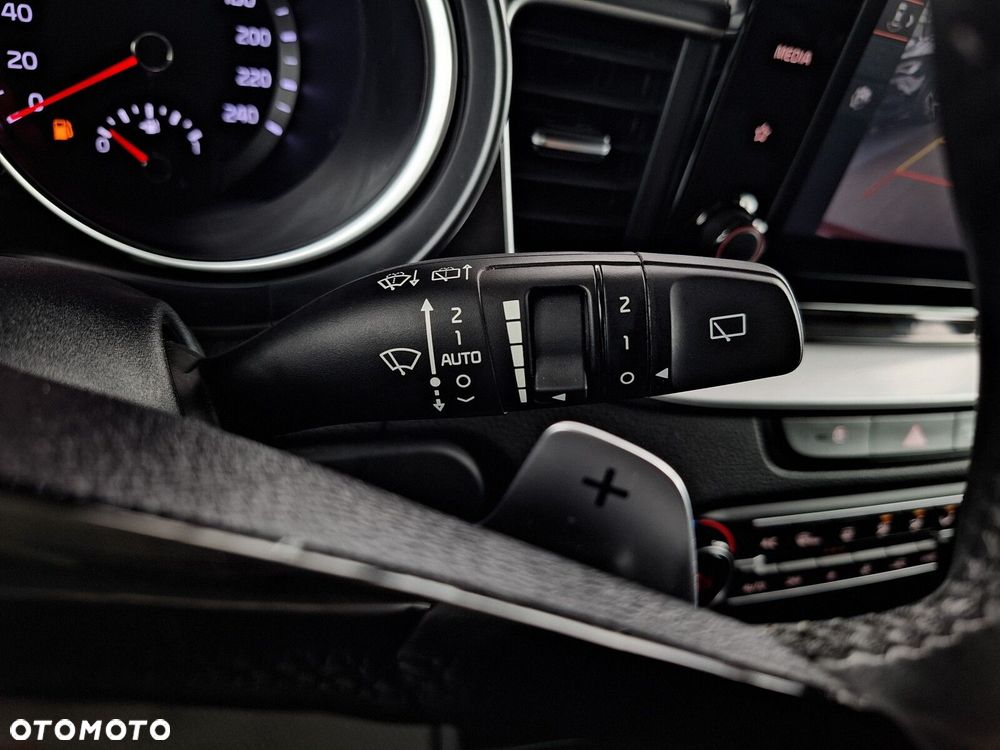 Kia Ceed 1.5 T-GDI M DCT - 33
