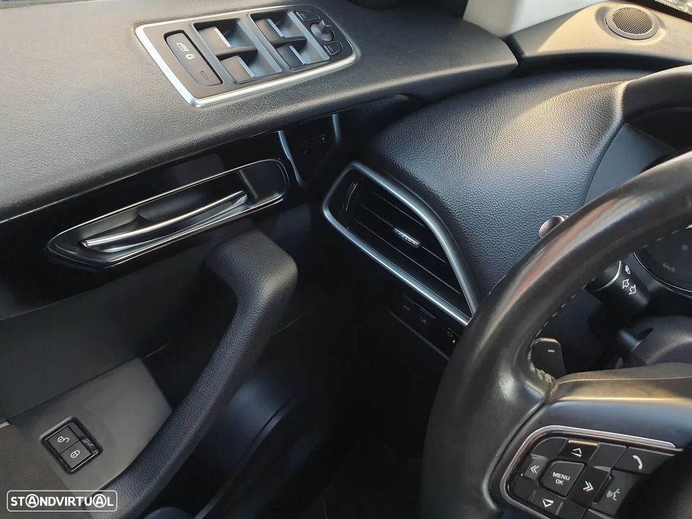 Jaguar F-Pace 2.0 i4D Pure Aut. - 12