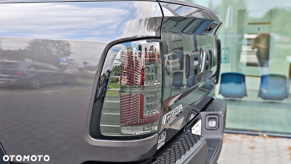 Dodge RAM 1500 5.7 4x4 - 11
