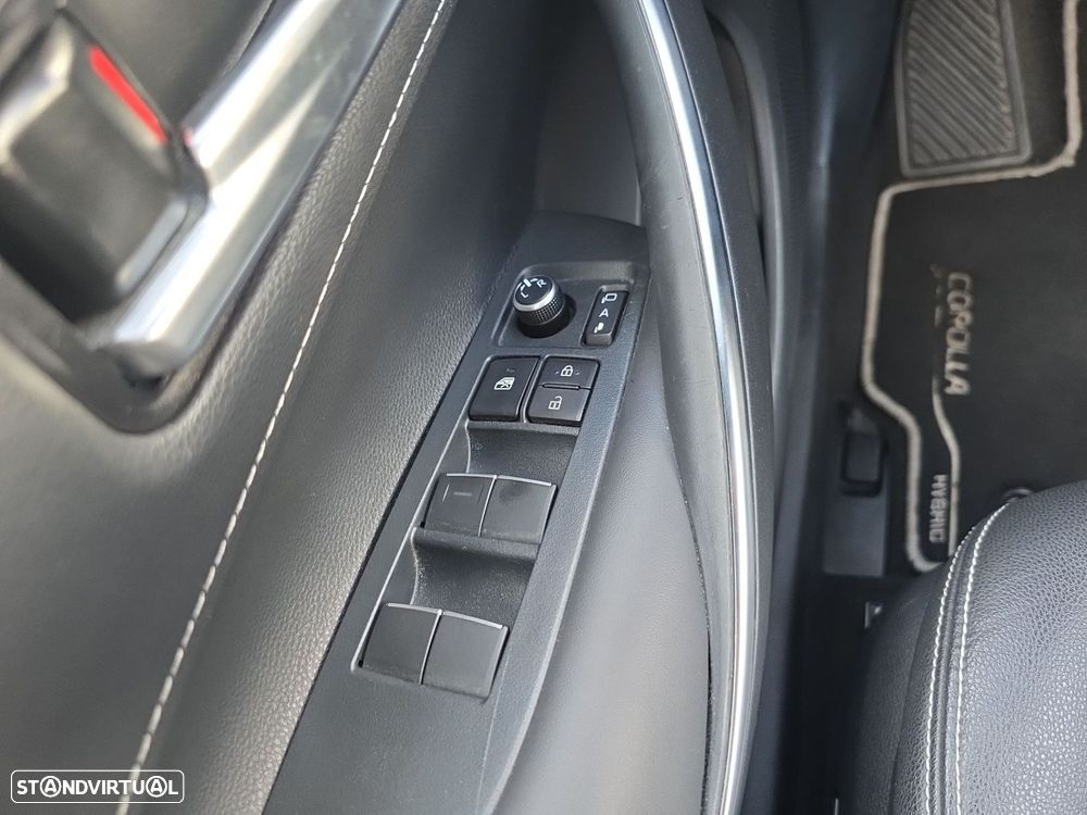 Toyota Corolla 1.8 Hybrid Comfort Plus - 20