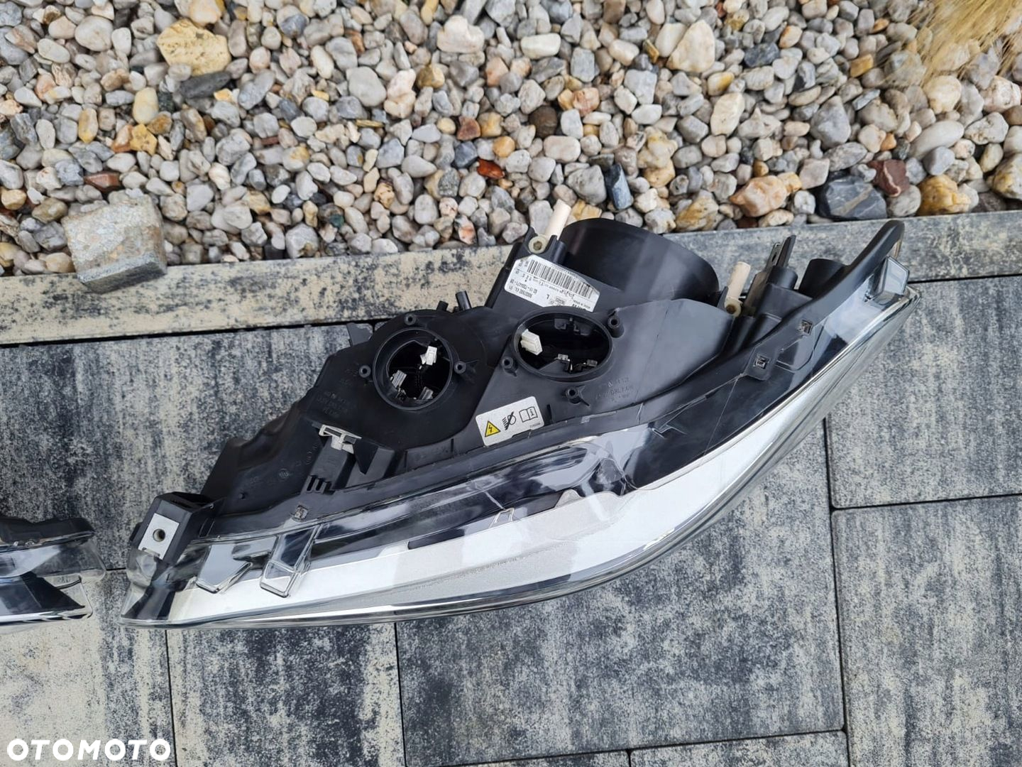 BMW 2 M2 F22 F23 F87 Lampy przód Bi Xenon Dynamic Led 7304471-08 7304466-08 - 9