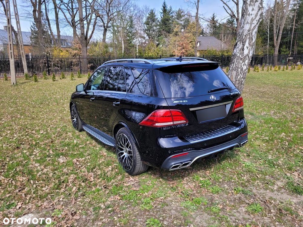 Mercedes-Benz GLE - 11