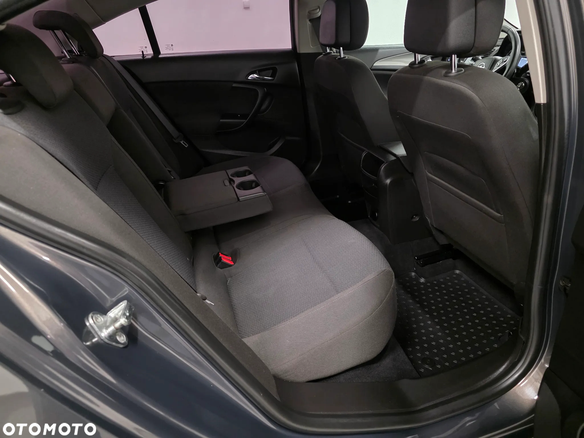 Opel Insignia 2.0 CDTI Design Edition - 14
