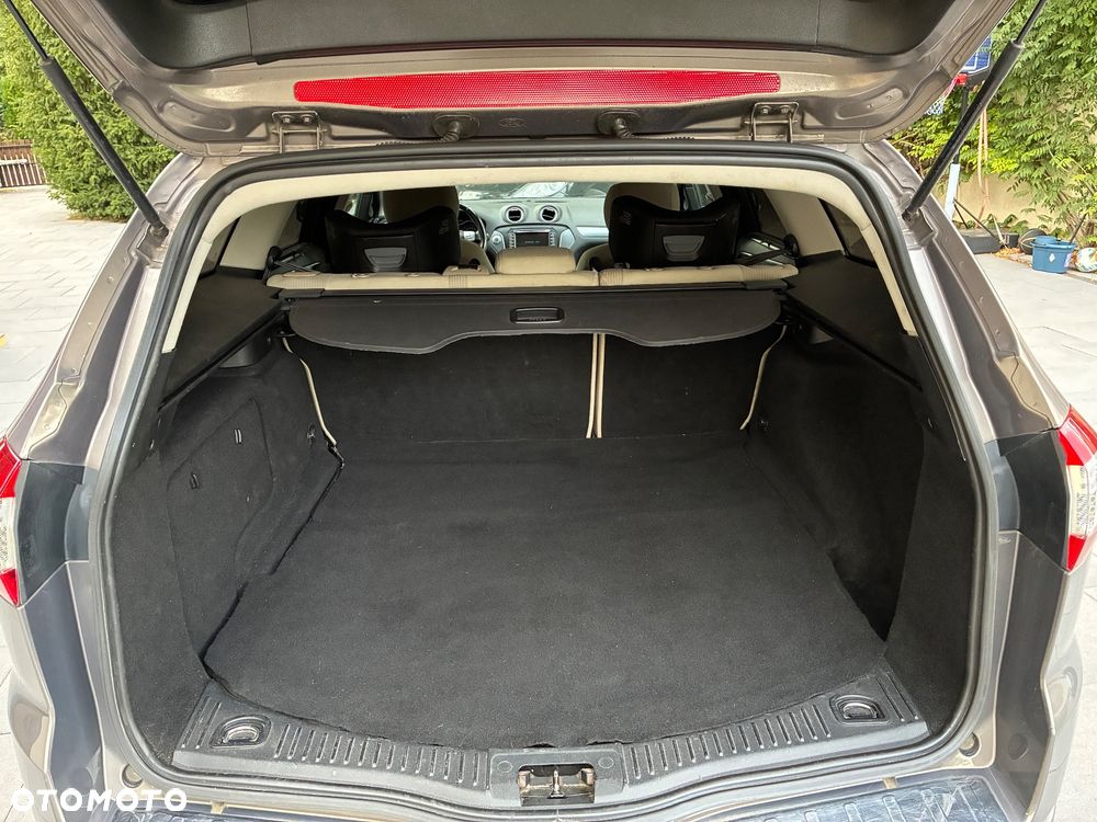 Ford Mondeo - 36