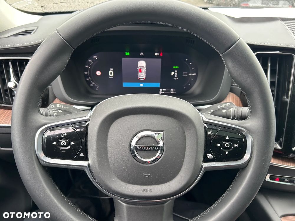 Volvo XC 60 T8 AWD Recharge Ultimate Bright - 10