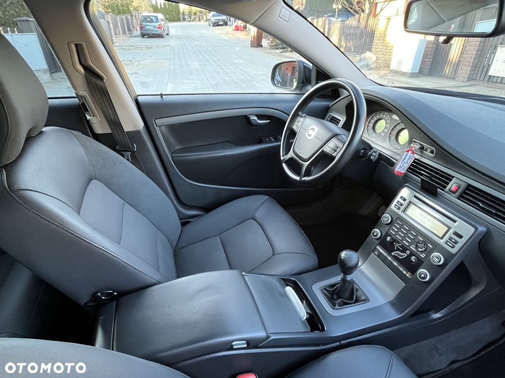 Volvo V70 2.0 - 18