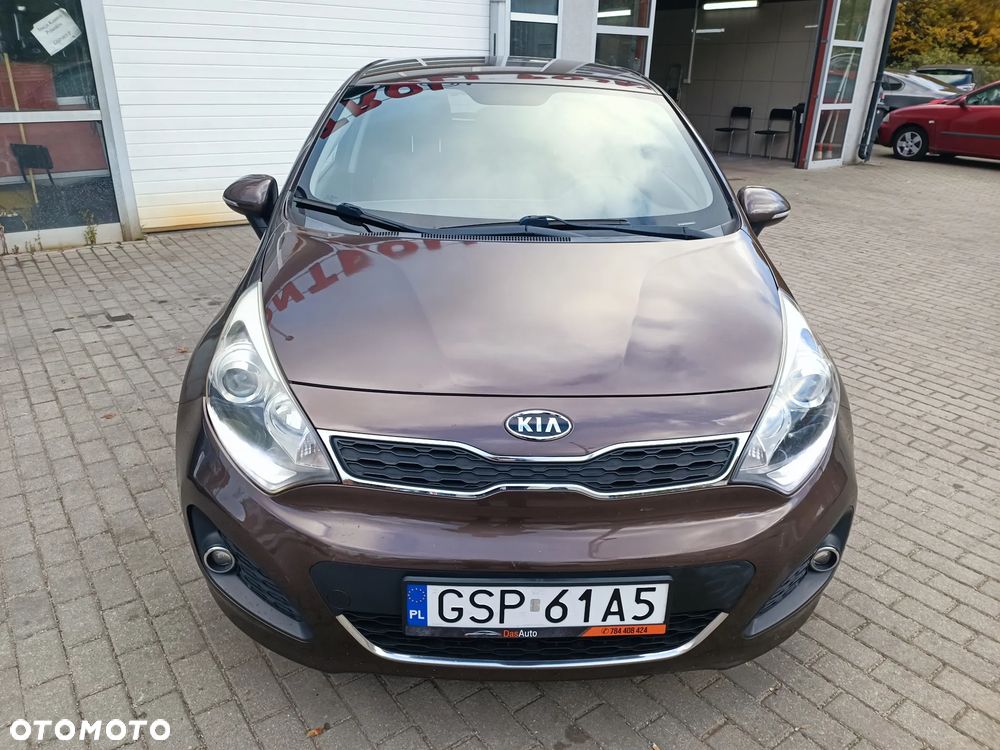 Kia Rio - 11
