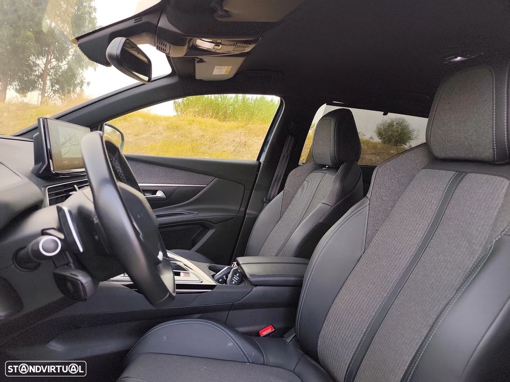 Peugeot 5008 PureTech 130 EAT8 Stop & Start Allure Pack - 9