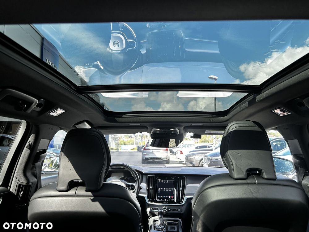 Volvo V90 - 33