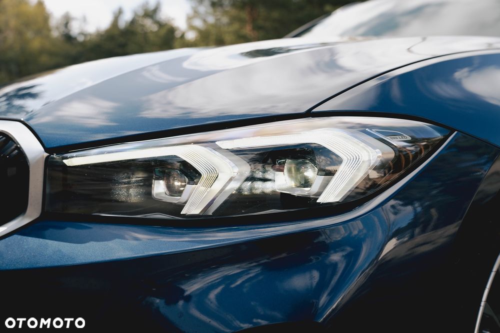 BMW Seria 3 - 35