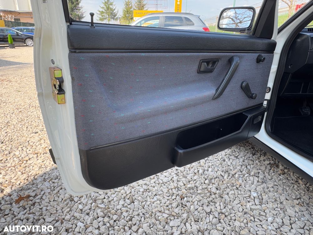 Volkswagen Golf - 12