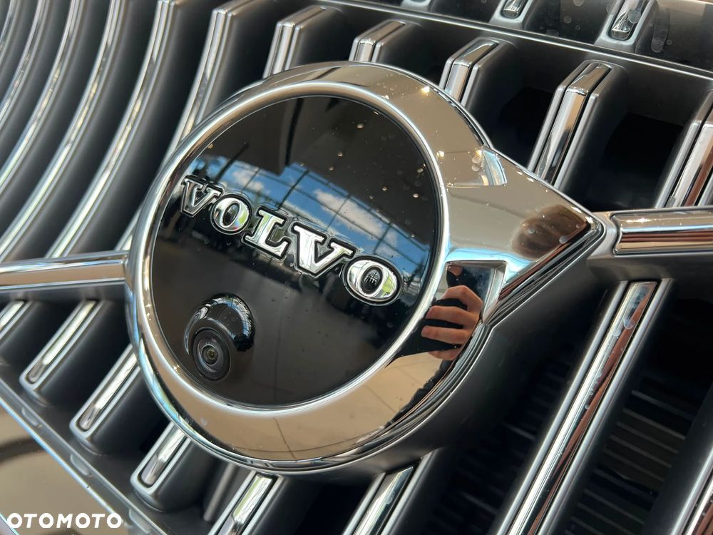 Volvo XC 90 B5 D AWD Ultimate Dark 7os - 40