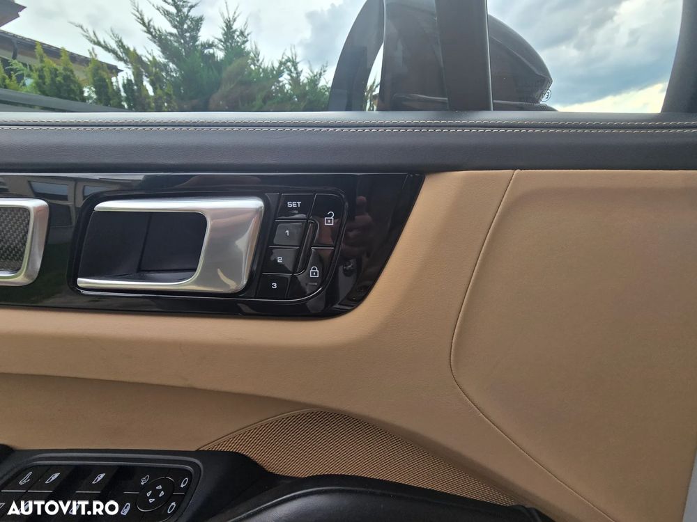 Porsche Cayenne Standard - 16