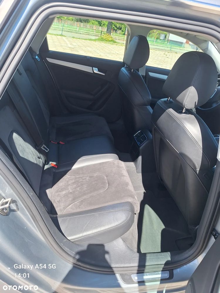 Audi A4 Avant 2.0 TDI DPF multitronic Ambition - 8