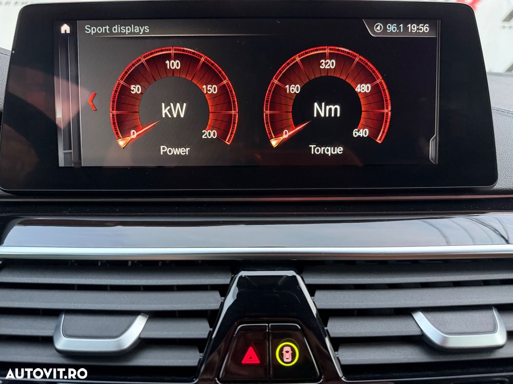 BMW Seria 5 530d xDrive AT - 14