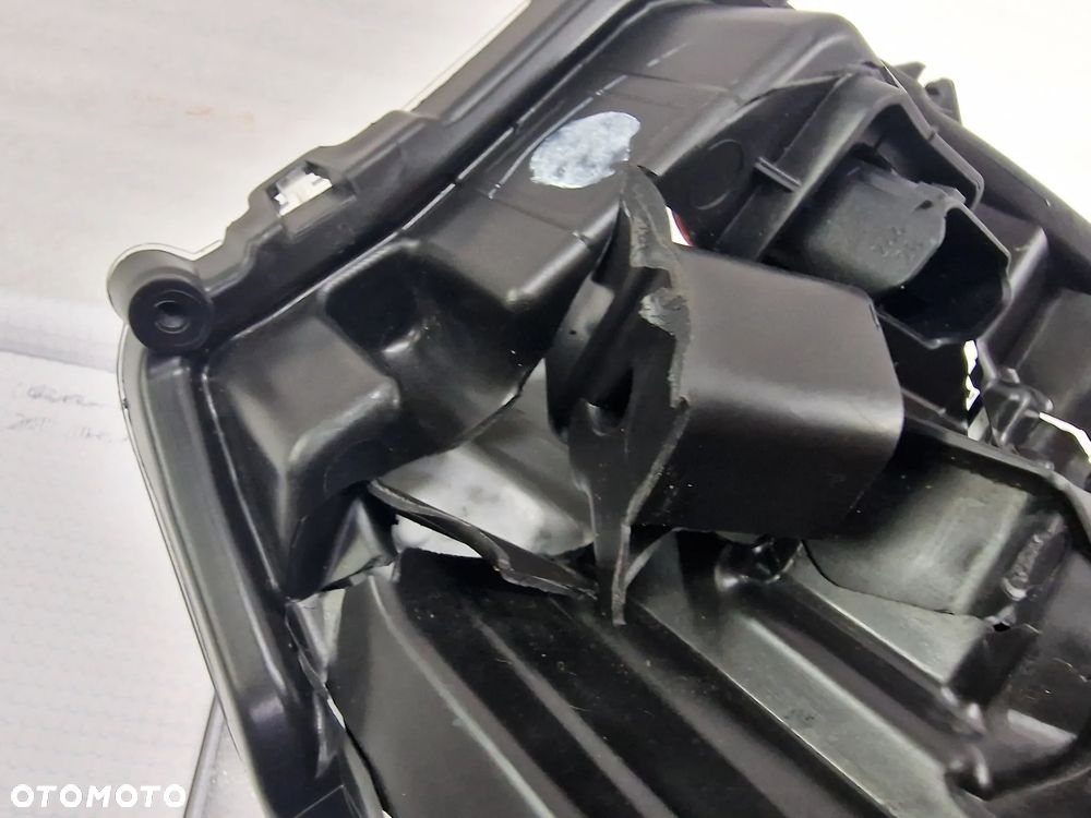 RENAULT ZOE LIFT LEWA / PRAWA LAMPA PRZEDNIA PRZÓD FULL LED PAKIET OŚMIU LAMP , NR 260100279R / 260102384R / 260609388R / 260602157R , NR AUKCJI LA742 - 39