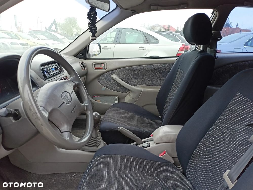 Toyota Corolla - 7