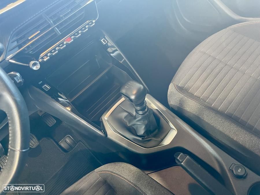 Peugeot 2008 1.2 PureTech Active Pack - 14