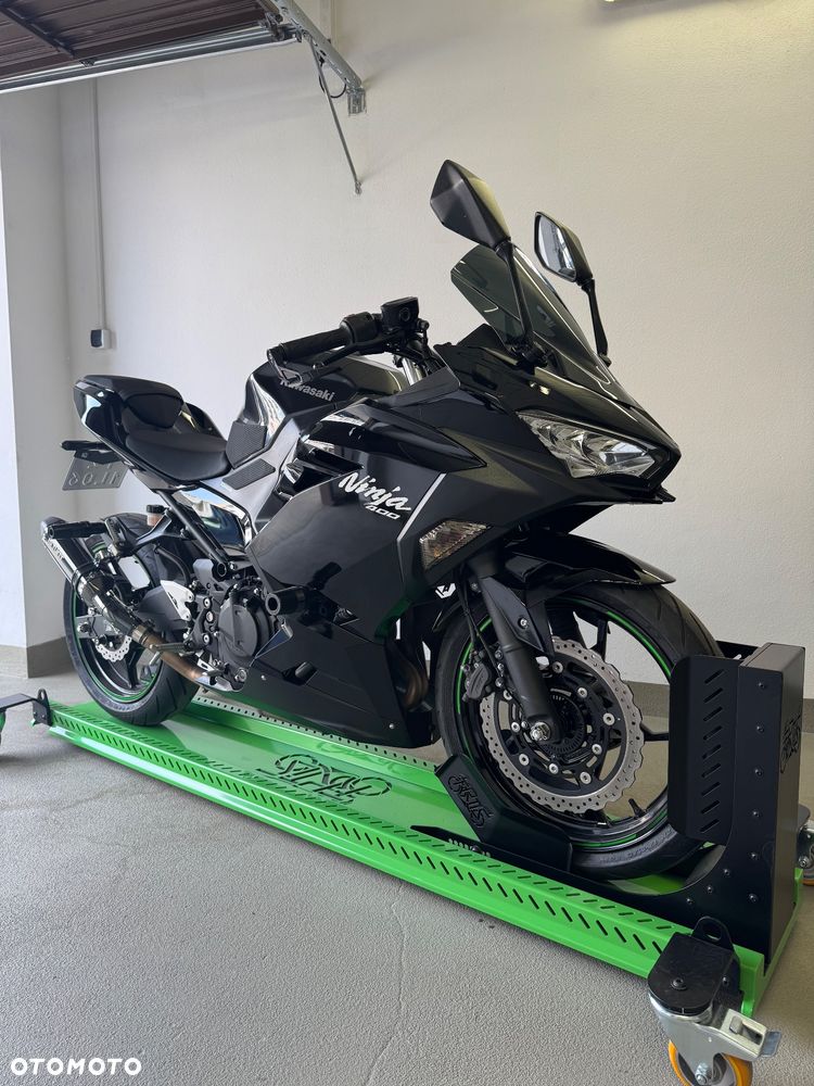 Kawasaki Ninja 400 - 1
