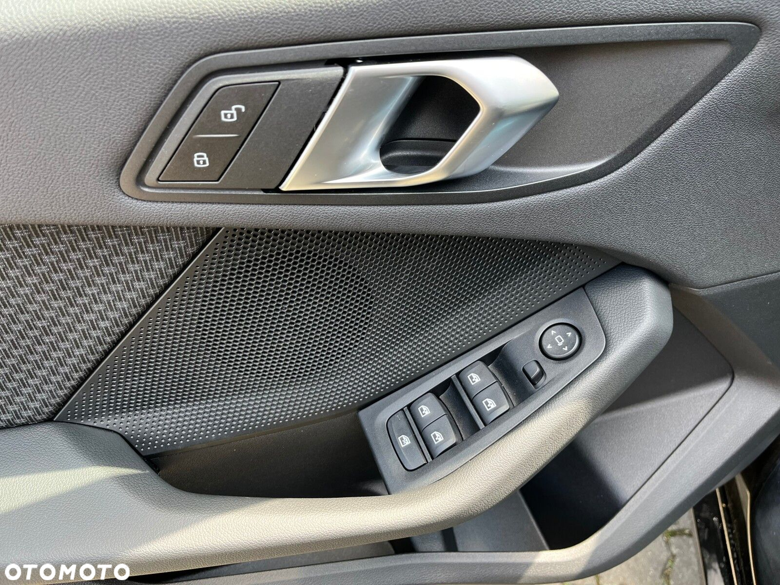 BMW Seria 1 - 22