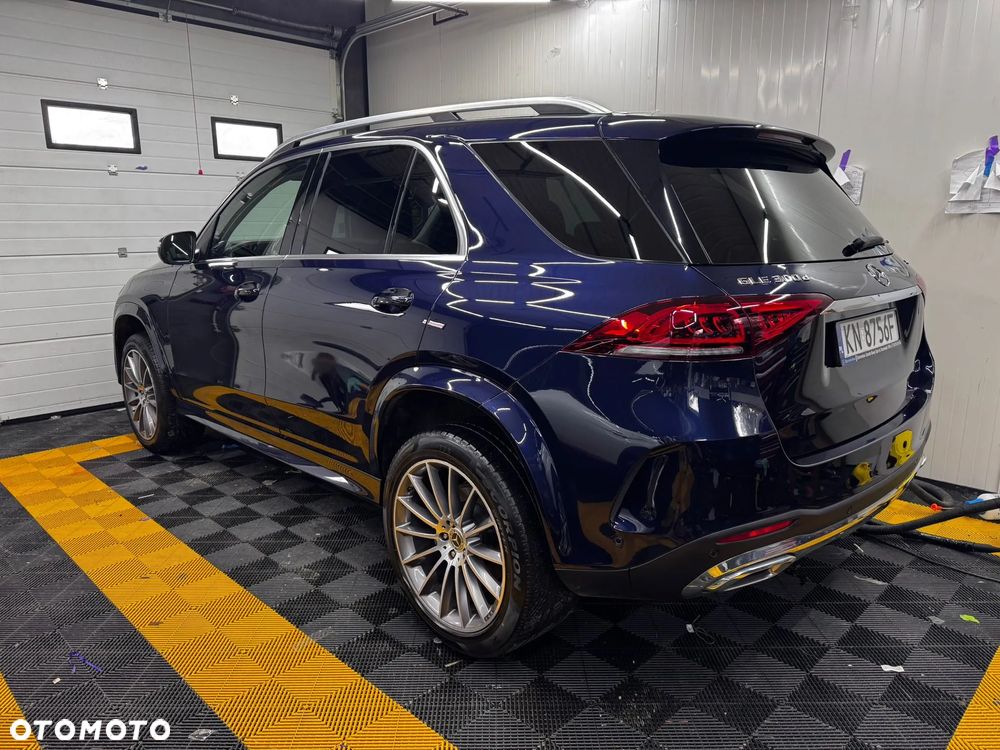 Mercedes-Benz GLE 300 d 4-Matic - 2