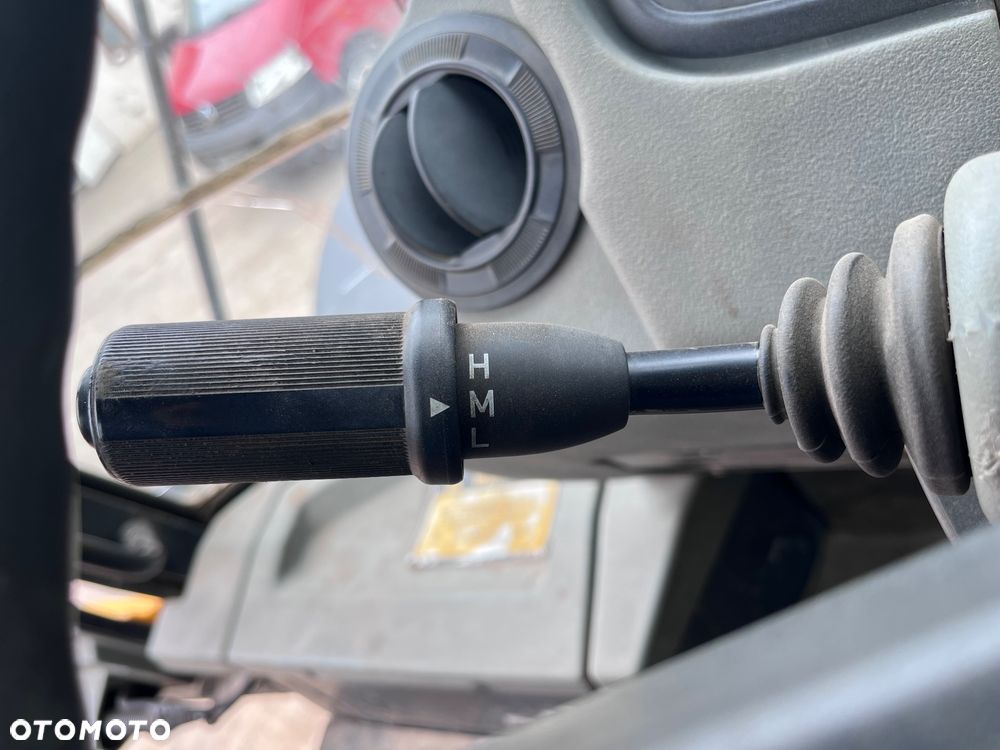 JCB FASTRAC 3185 - 15