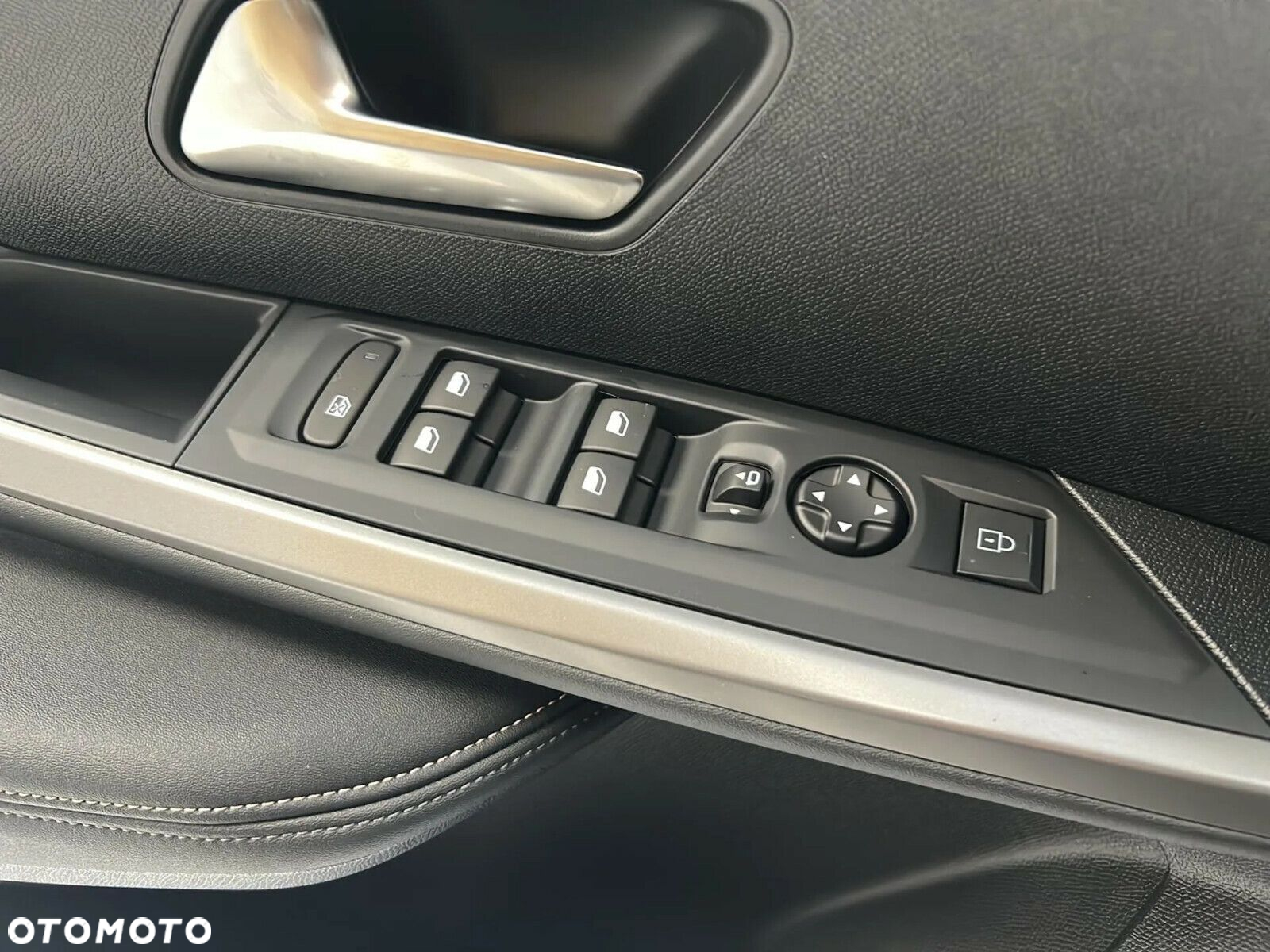 Peugeot 5008 - 14