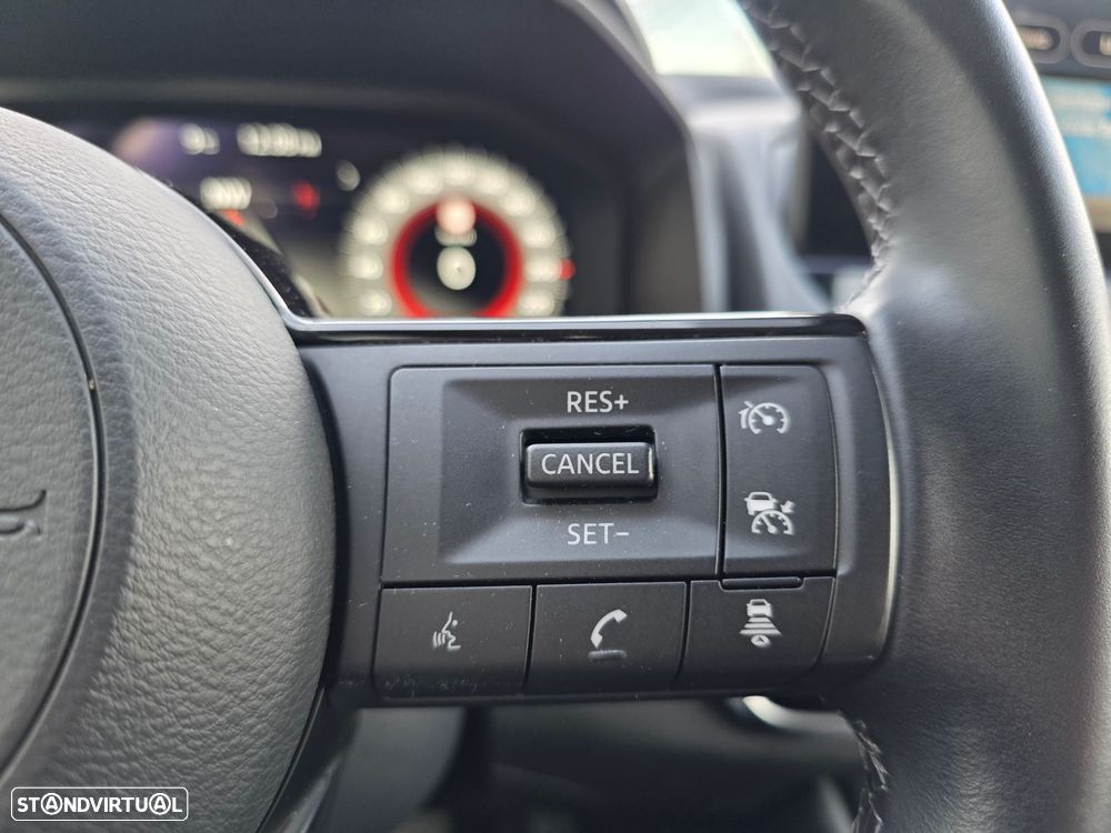 Nissan Qashqai 1.3 DIG-T N-Connecta - 14