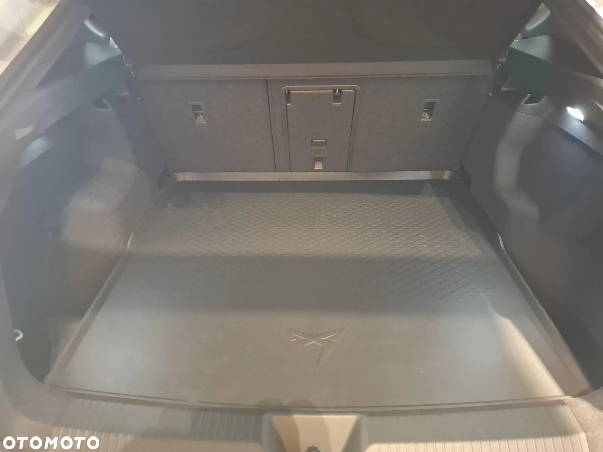 Cupra Tavascan 82kWh 4Drive VZ - 10