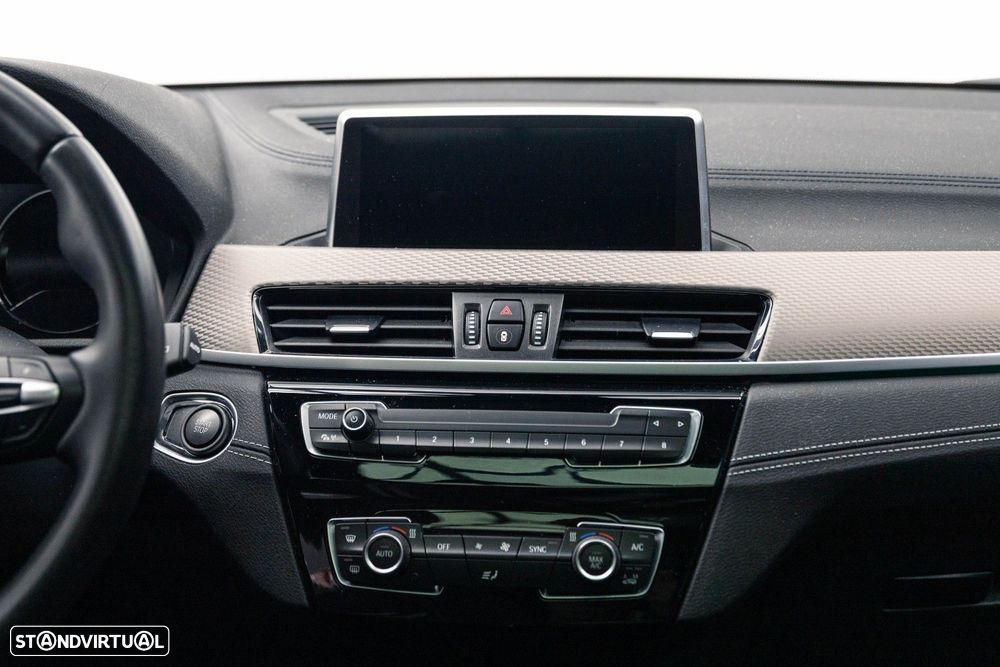 BMW X2 25 e xDrive Pack M - 18