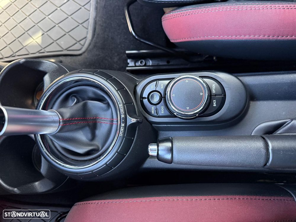 MINI 3 Portas John Cooper Works Aut. - 19