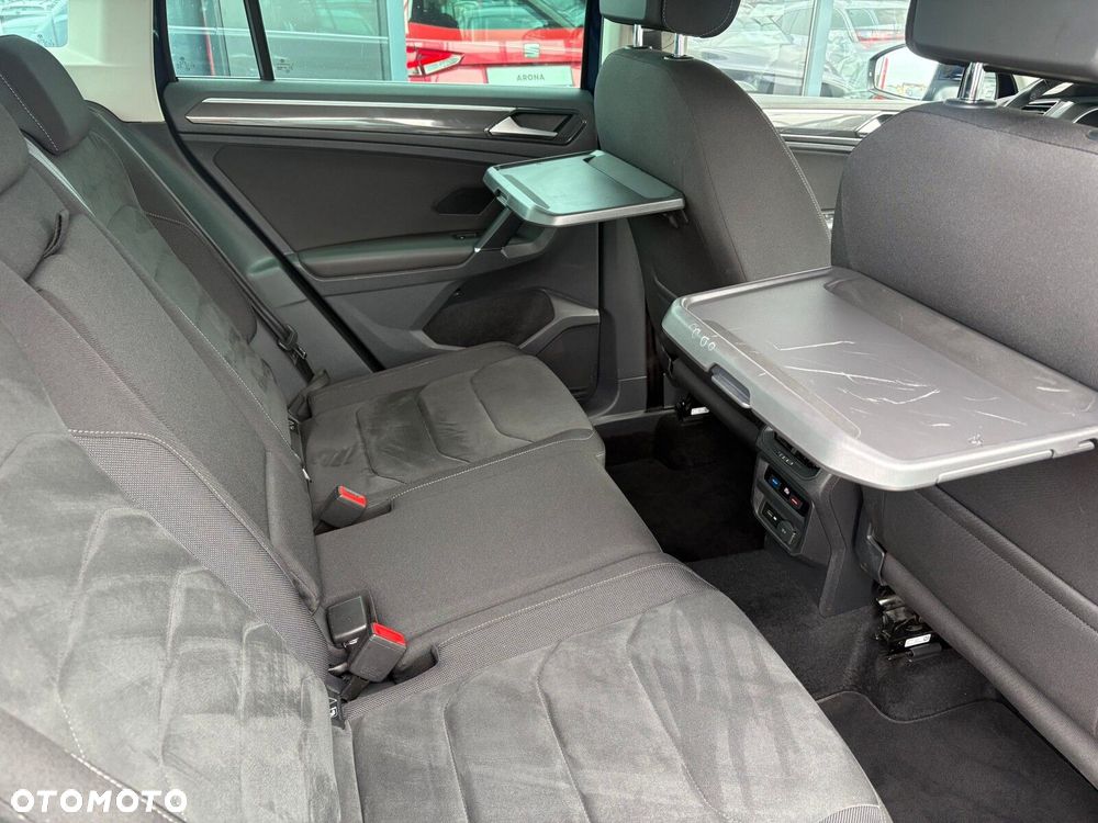 Volkswagen Tiguan - 16