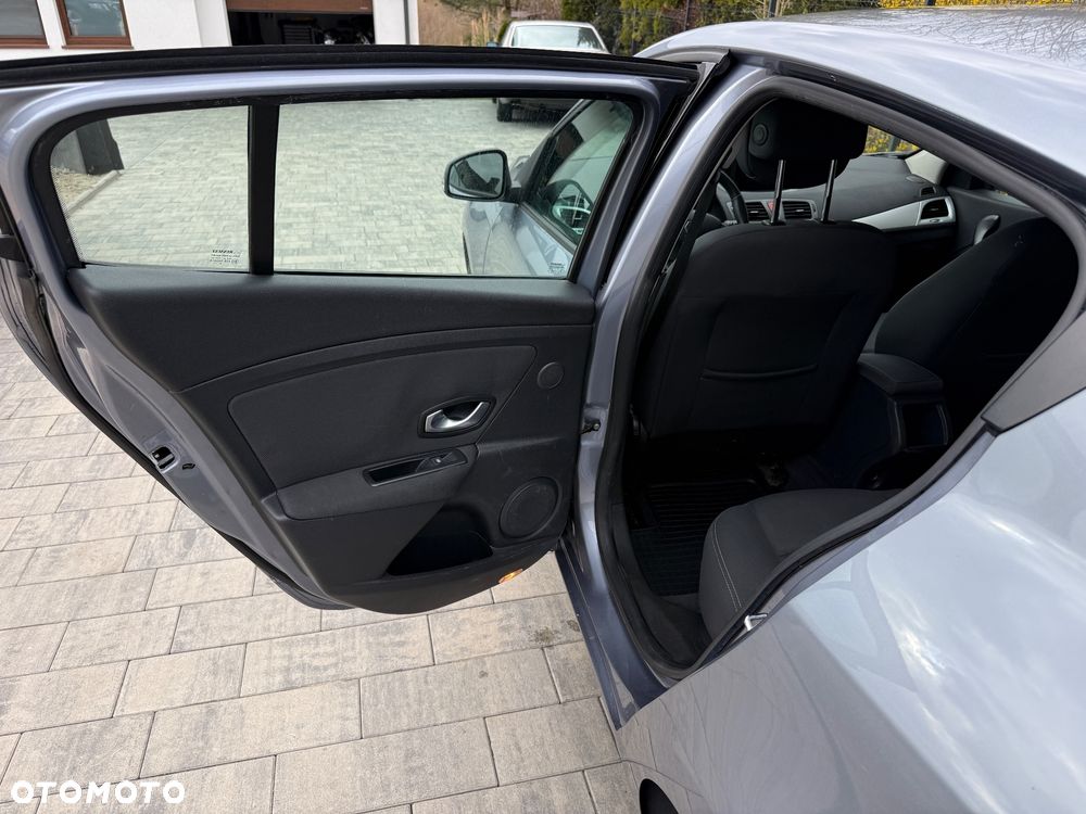 Renault Megane 1.6 16V Privilege - 26