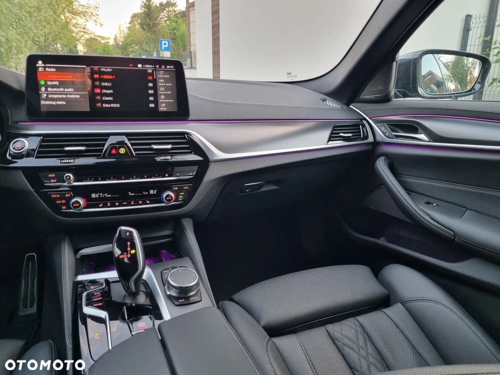 BMW Seria 5 520d xDrive MHEV M Sport sport - 8