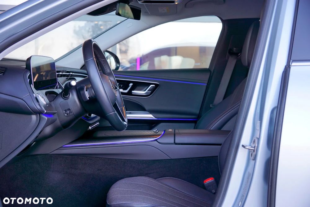 Mercedes-Benz Klasa E 200 4Matic 9G-TRONIC Edition AVANTGARDE - 19