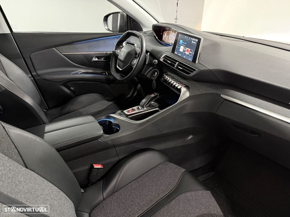 Peugeot 3008 1.5 BlueHDi Active Pack EAT8 - 13