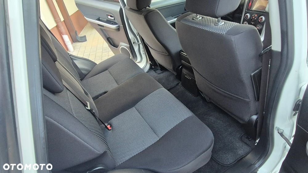 Suzuki Grand Vitara 2.0 Comfort - 24