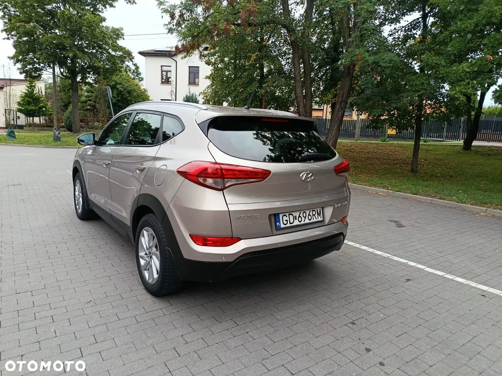 Hyundai Tucson 1.6 GDI BlueDrive Classic 2WD - 17
