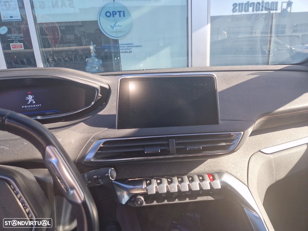 Peugeot 3008 1.5 BlueHDi GT Line EAT8 - 11