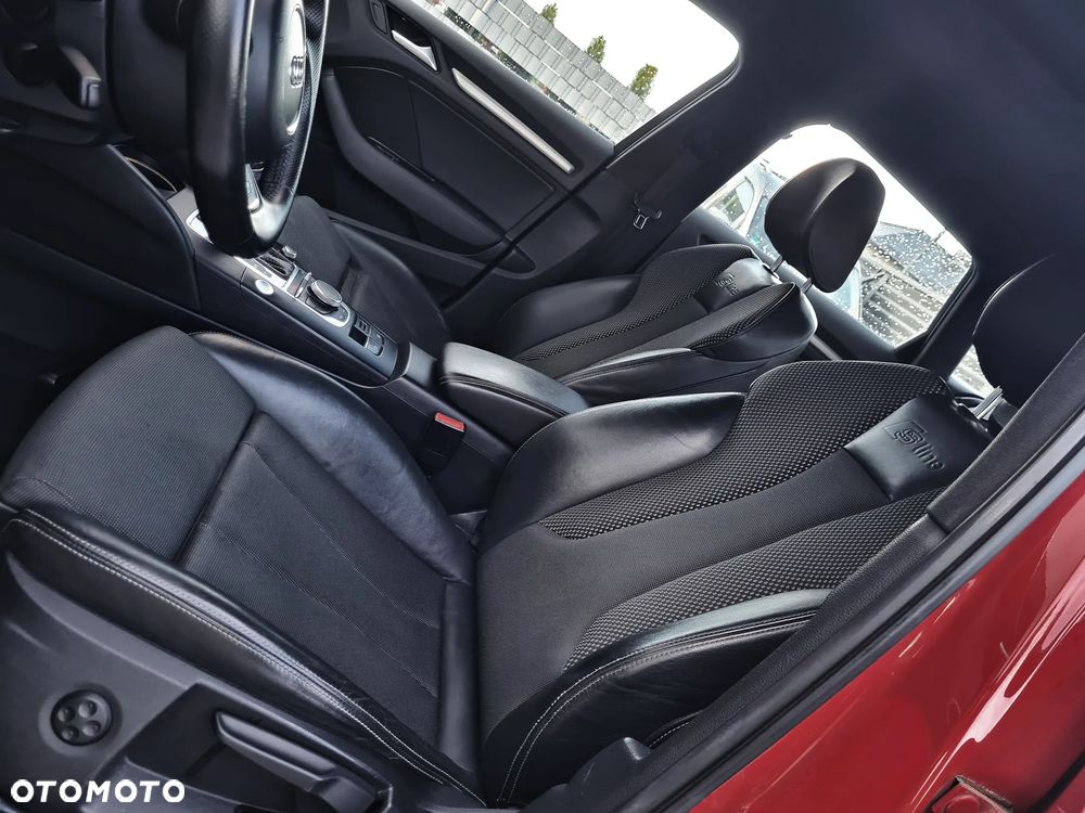 Audi A3 Sportback 2.0 TDI (clean diesel) quattro S tronic S line Sportpaket - 28