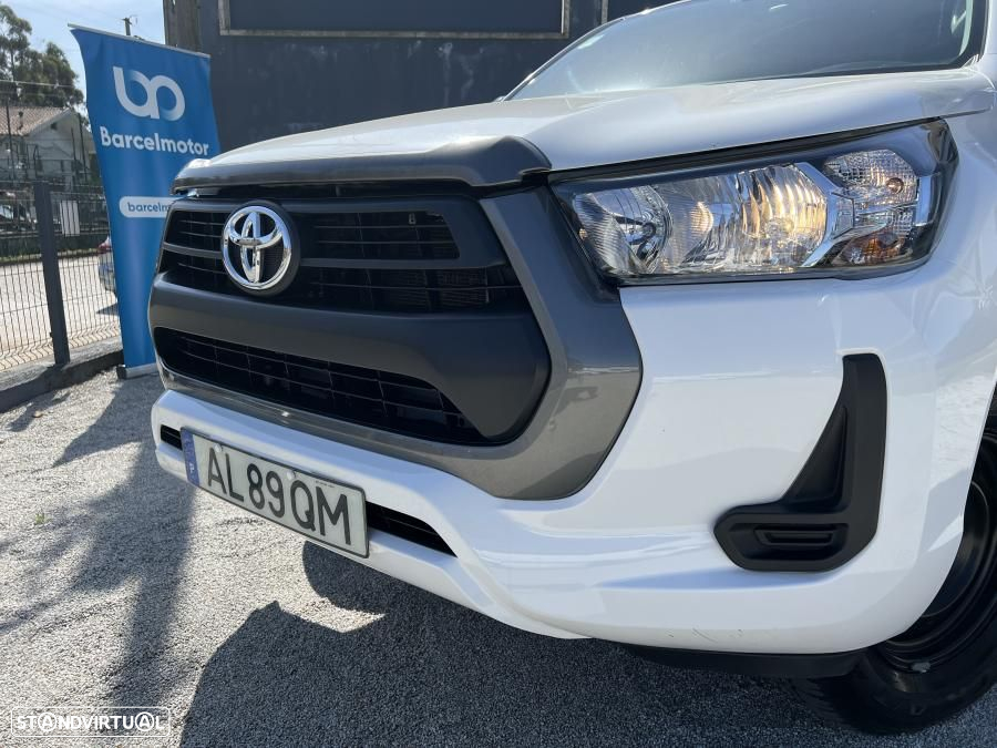 Toyota Hilux 2.4 D-4D 4WD CD CM - 13